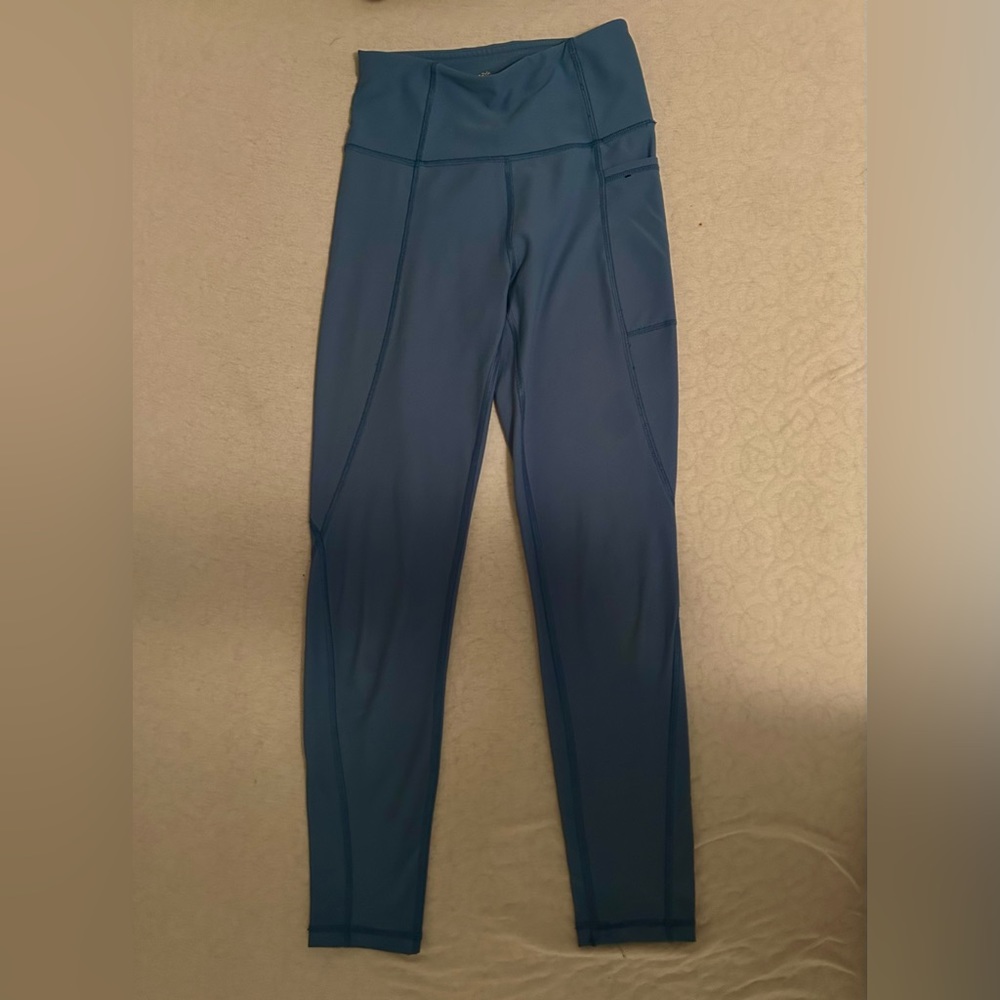 Gottex light blue leggings with pockets. Size XS.